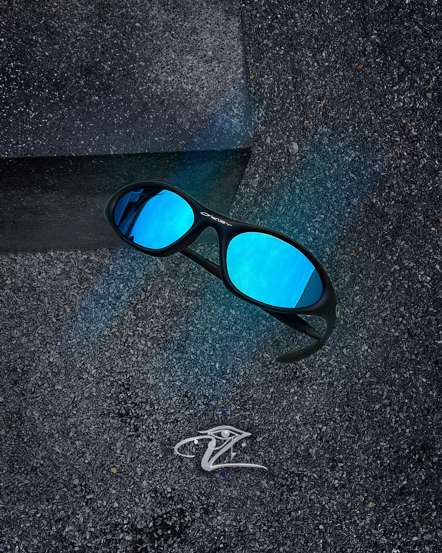 Minute Matte Black Blue Ocean