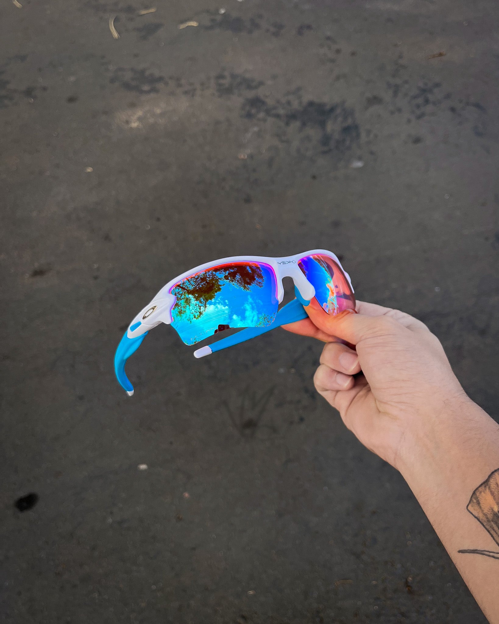 Flak 2.0 White Prizm